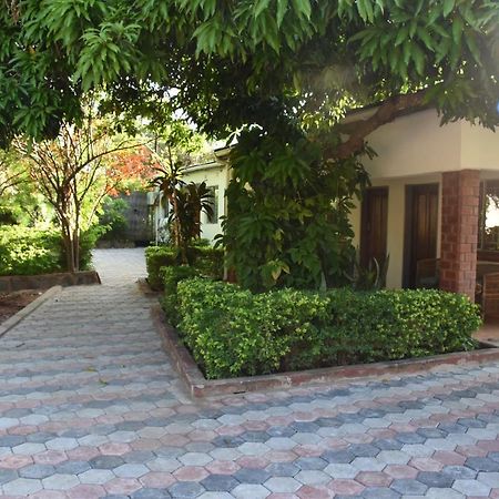 리빙스턴 Tabonina Bis B&B 외부 사진